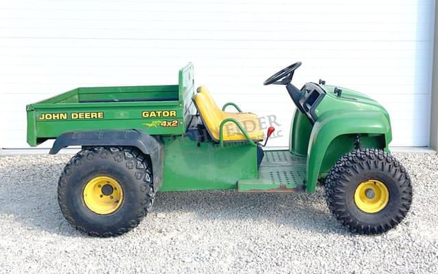 Image of John Deere Gator equipment image 2