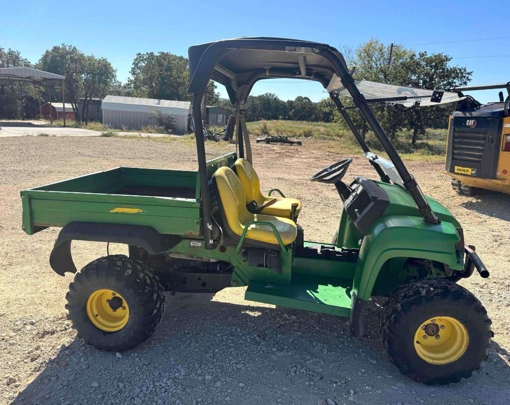 John Deere Gator Equipment Image0
