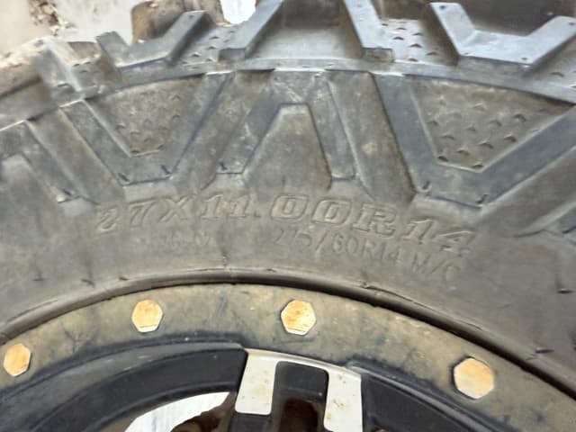 Image of John Deere Gator 4x4 equipment image 4