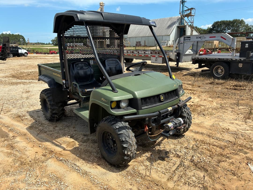 Image of John Deere Gator 620 Image 0