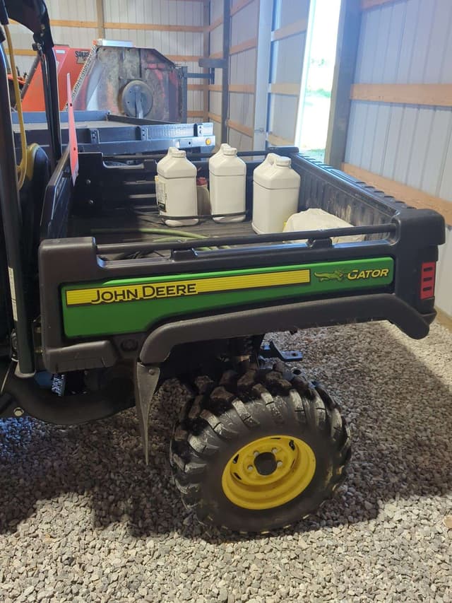 Image of John Deere XUV 625i equipment image 4