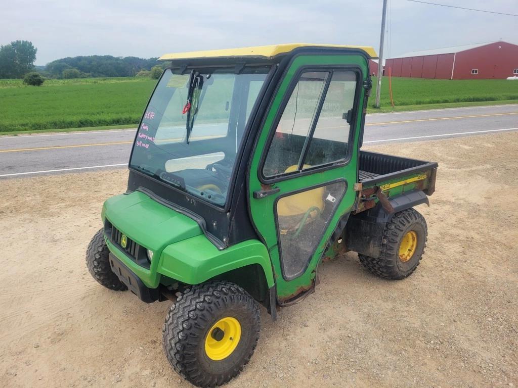 Image of John Deere Gator Primary image