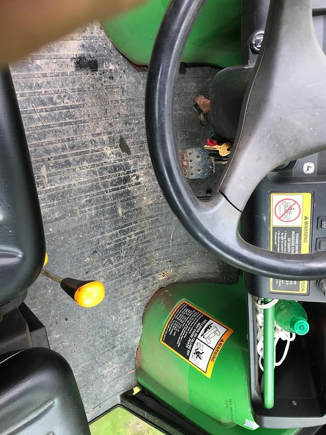 Image of John Deere Gator equipment image 3