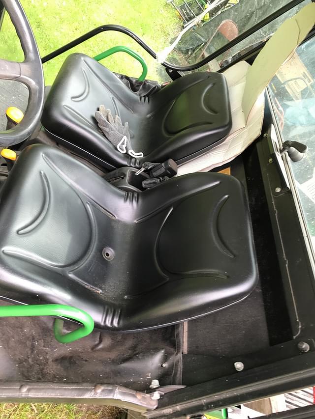 Image of John Deere Gator equipment image 4