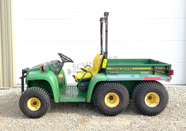 Image of John Deere Gator 6x4 equipment image 4