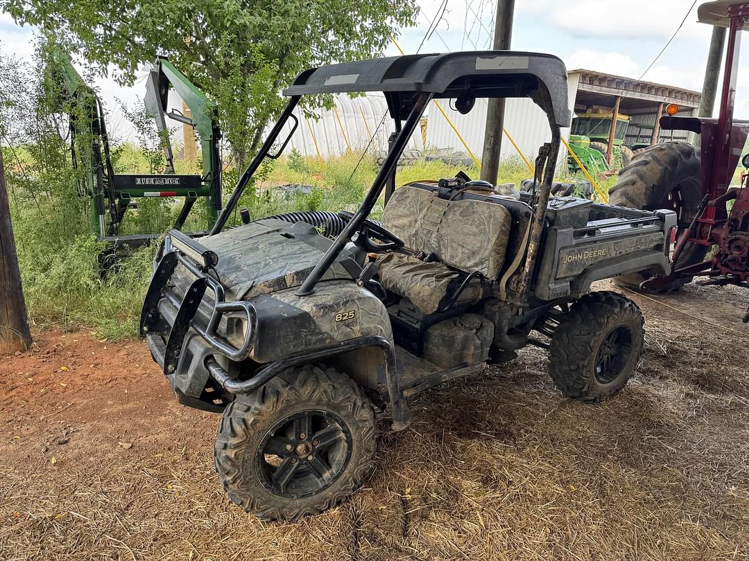 Image of John Deere Gator 825 Primary image