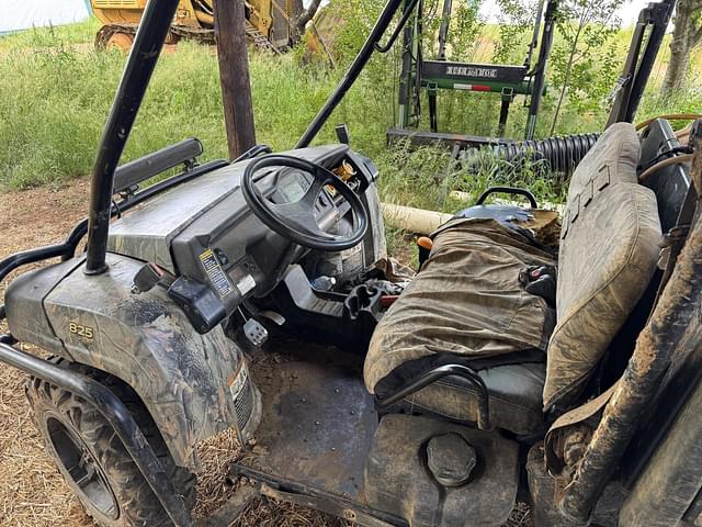 Image of John Deere Gator 825 equipment image 2