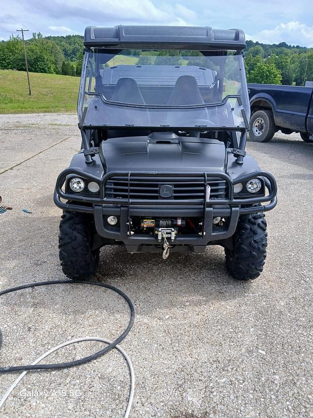 Image of John Deere Gator 825 equipment image 2