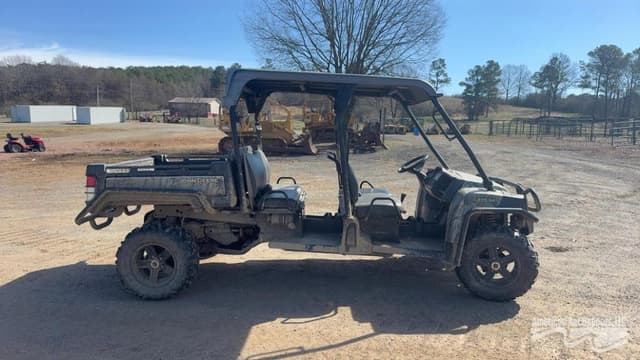 Image of John Deere Gator 825 equipment image 4