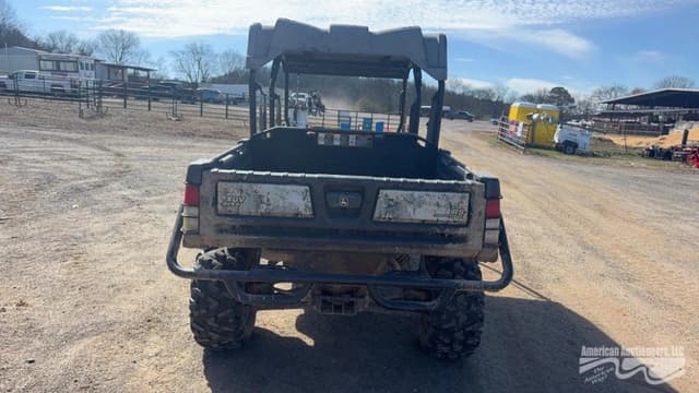 Image of John Deere Gator 825 equipment image 3