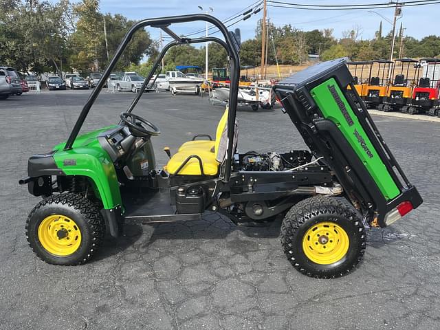 Image of John Deere Gator XUV 825i equipment image 1