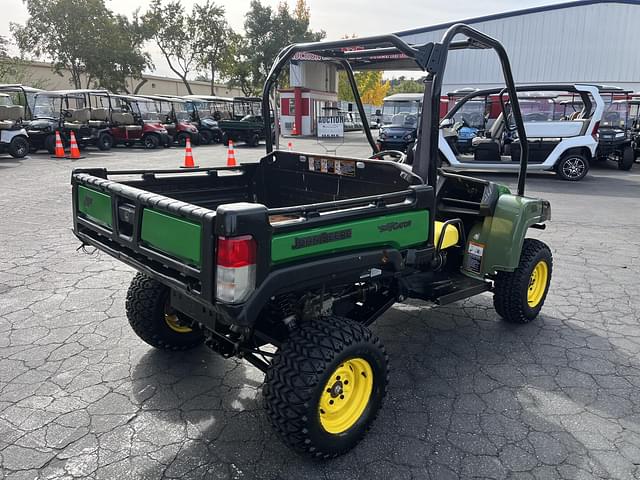 Image of John Deere Gator XUV 825i equipment image 4