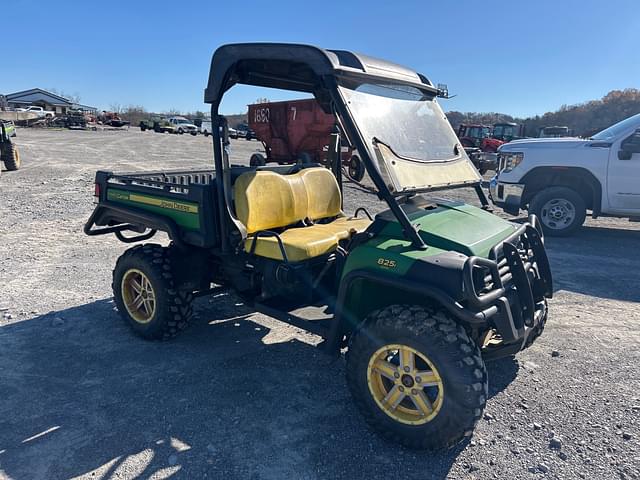 Image of John Deere Gator XUV 825i equipment image 2