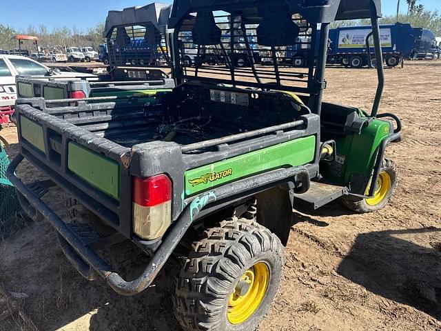 Image of John Deere Gator XUV 825i equipment image 3