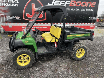 Main image John Deere Gator XUV 825i