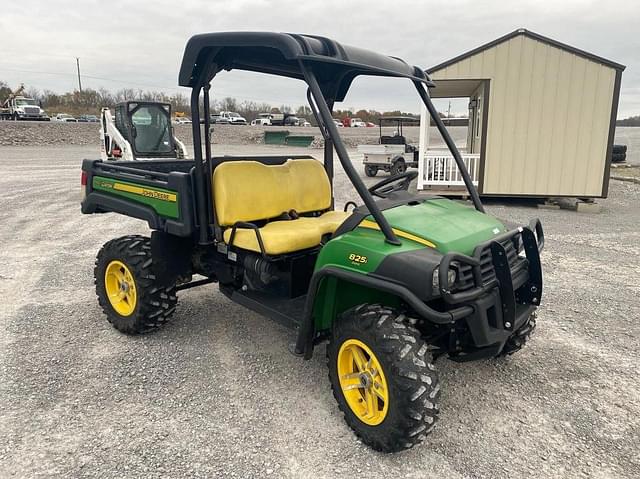 Image of John Deere Gator XUV 825i equipment image 1