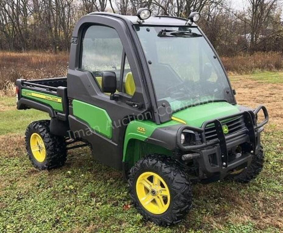 Main image John Deere Gator XUV 825i