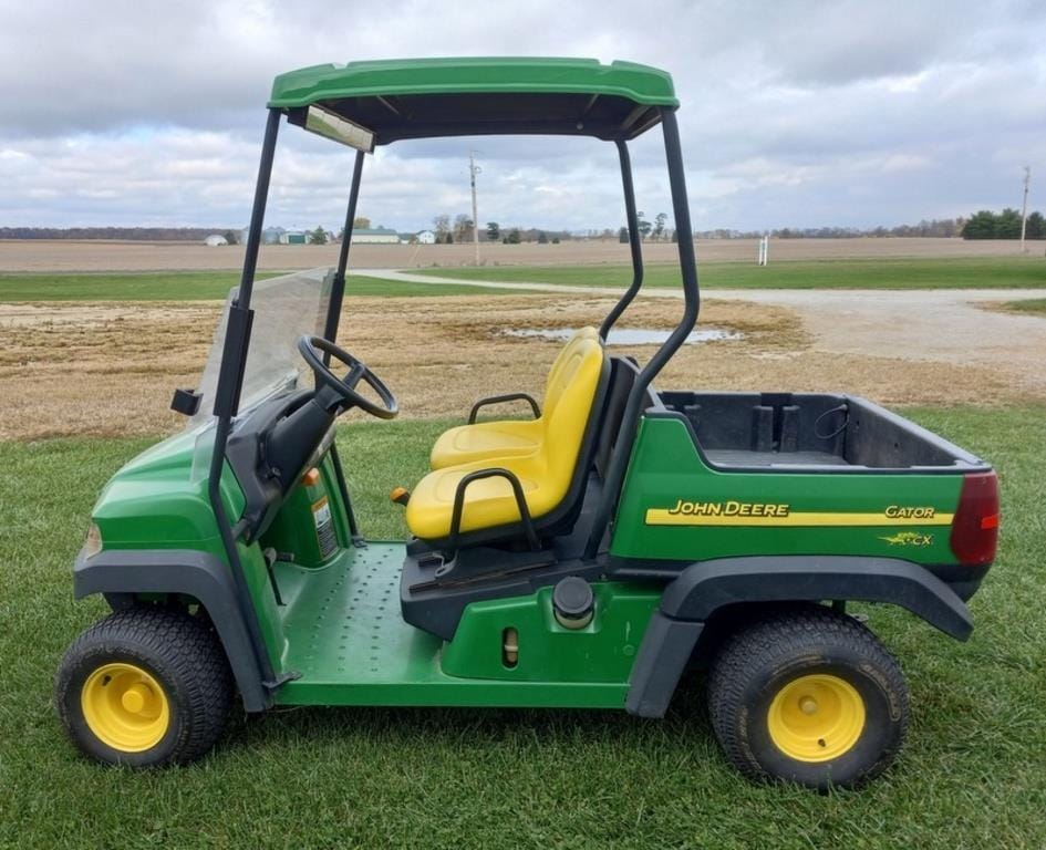 Main image John Deere Gator CX