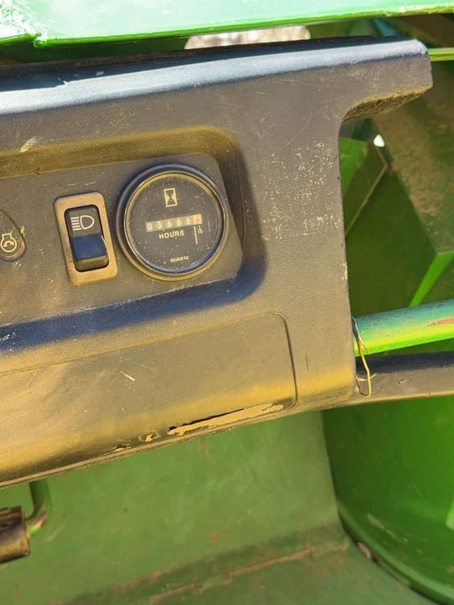 Image of John Deere Gator equipment image 4