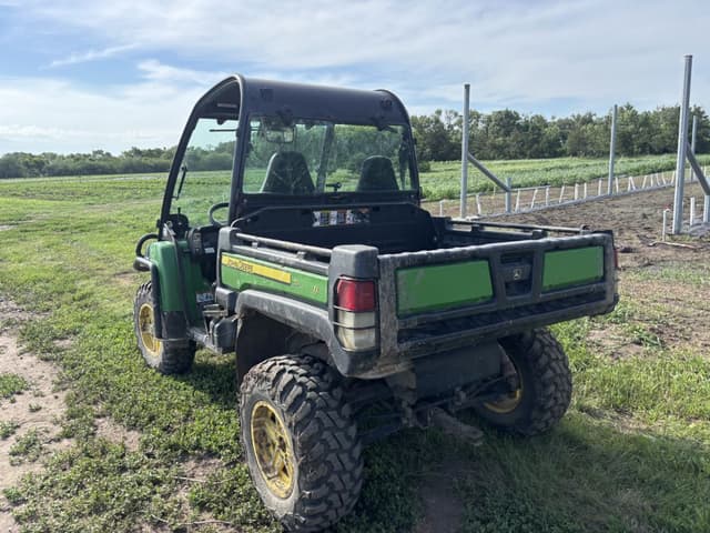 Image of John Deere Gator XUV 825i equipment image 2