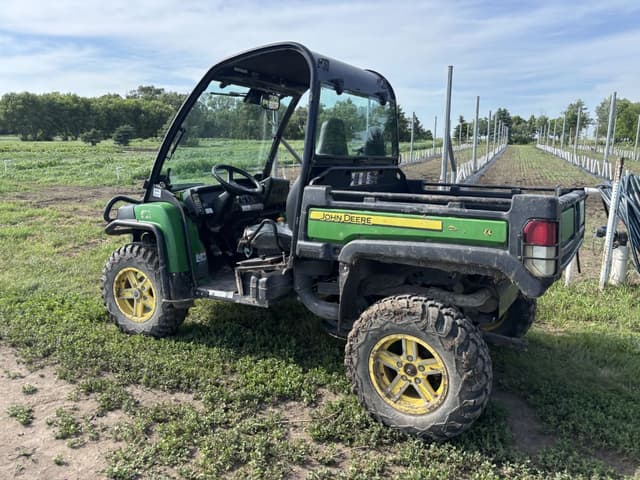 Image of John Deere Gator XUV 825i equipment image 1