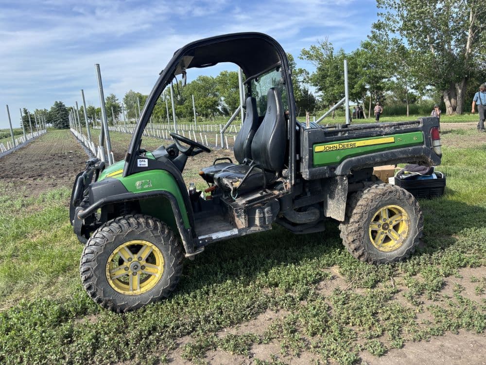 Image of John Deere Gator XUV 825i Primary image