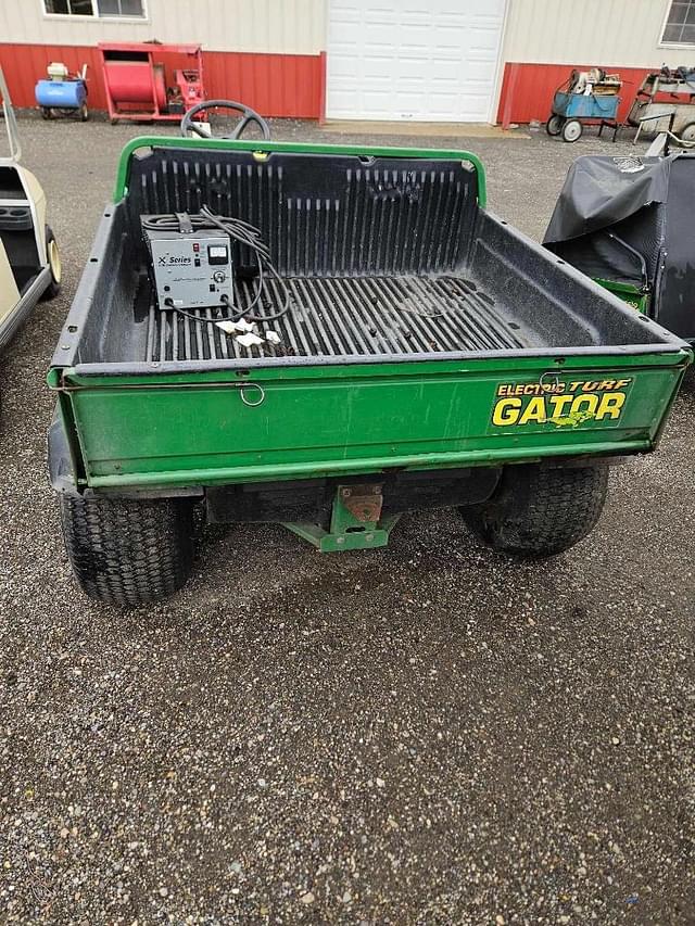 Image of John Deere Gator equipment image 4