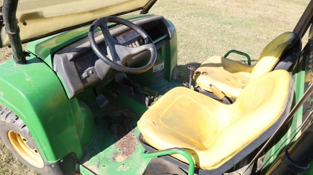 Image of John Deere Gator equipment image 4