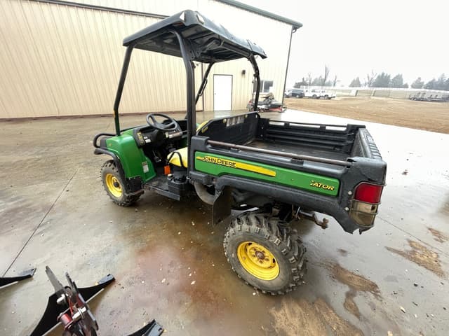 Image of John Deere Gator equipment image 2
