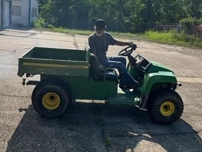 Image of John Deere Gator equipment image 2