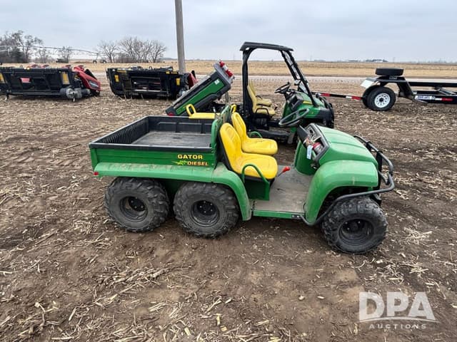 Image of John Deere Gator equipment image 3