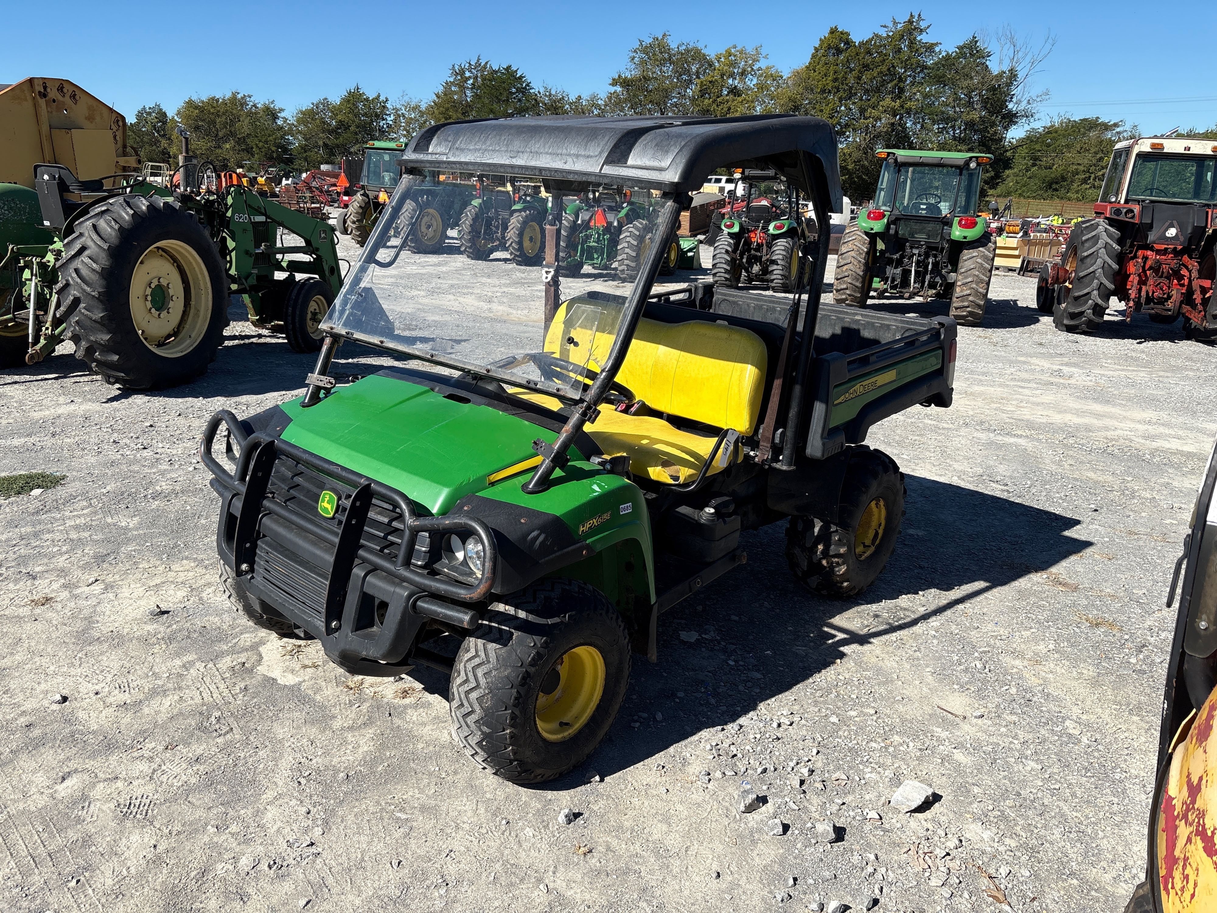 John Deere HPX615E Equipment Image0