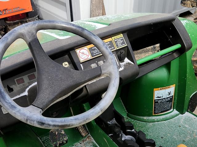 Image of John Deere Gator HPX equipment image 4