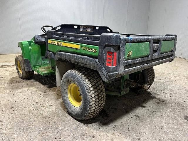 Image of John Deere Gator TE 4x2 equipment image 2