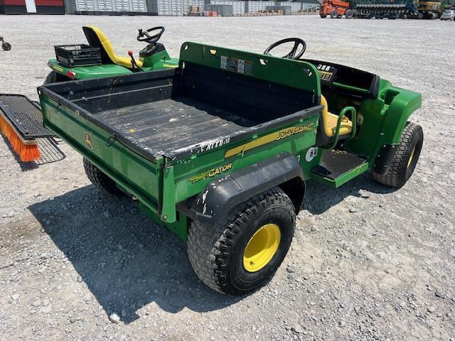 Image of John Deere Gator TS 4x2 equipment image 4