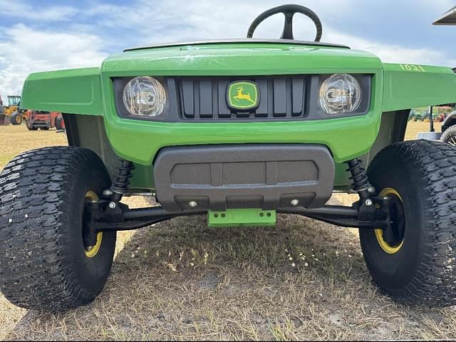Image of John Deere Gator TS 4x2 equipment image 2