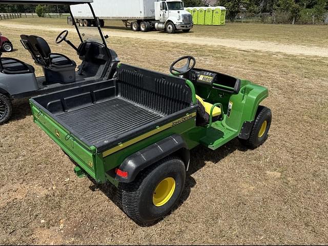 Image of John Deere Gator TS 4x2 equipment image 4