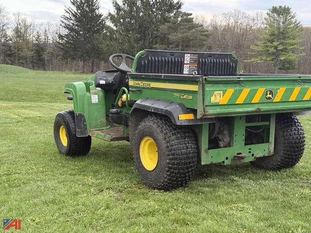 Image of John Deere Gator TS equipment image 2