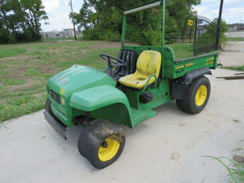 Main image John Deere Gator 4X2