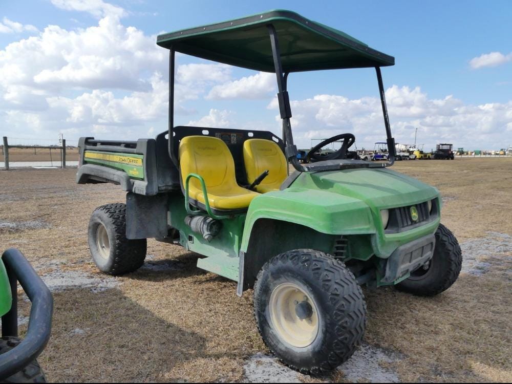 John Deere Gator TX 4x2 Equipment Image0