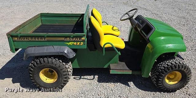 Image of John Deere Gator equipment image 3