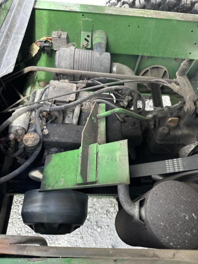 Image of John Deere Gator UTV equipment image 4