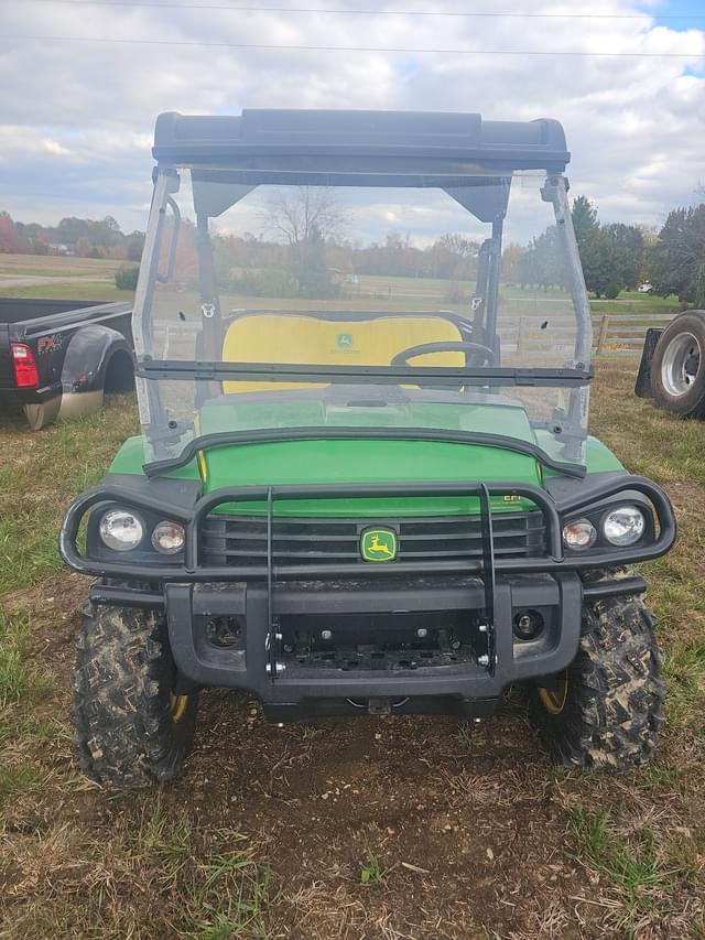 Image of John Deere Gator XUV 825i equipment image 1