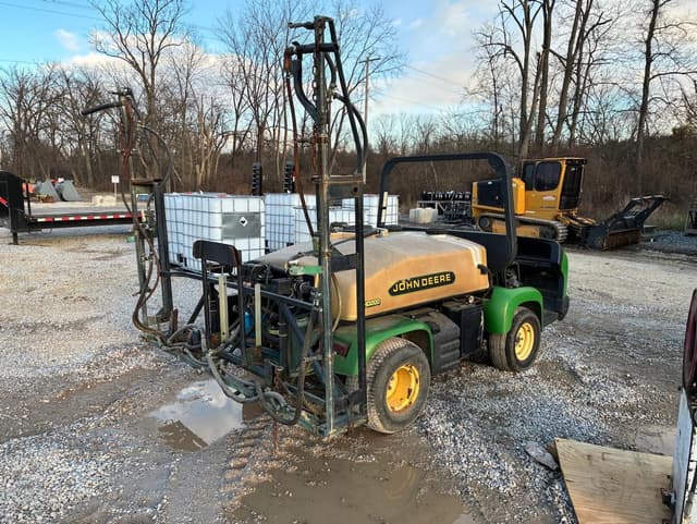 Image of John Deere Gator equipment image 4