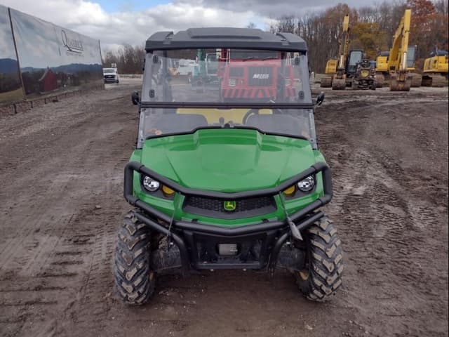 Image of John Deere Gator XUV 550 equipment image 1