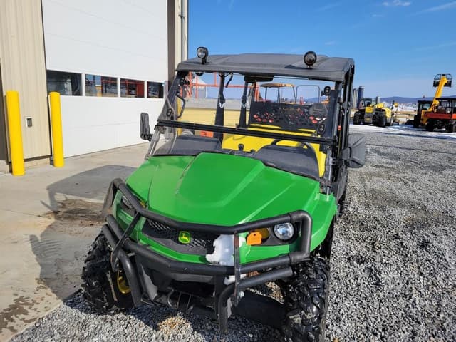 Image of John Deere XUV 550 S4 equipment image 2