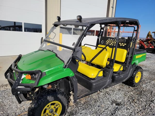 Image of John Deere XUV 550 S4 equipment image 1