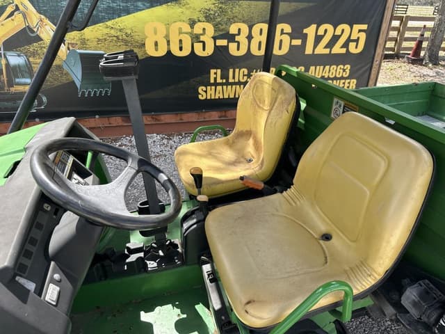 Image of John Deere Gator XUV 620i equipment image 4