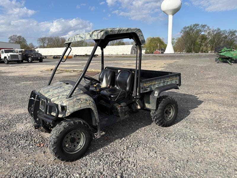 John Deere Gator XUV 620i Equipment Image0
