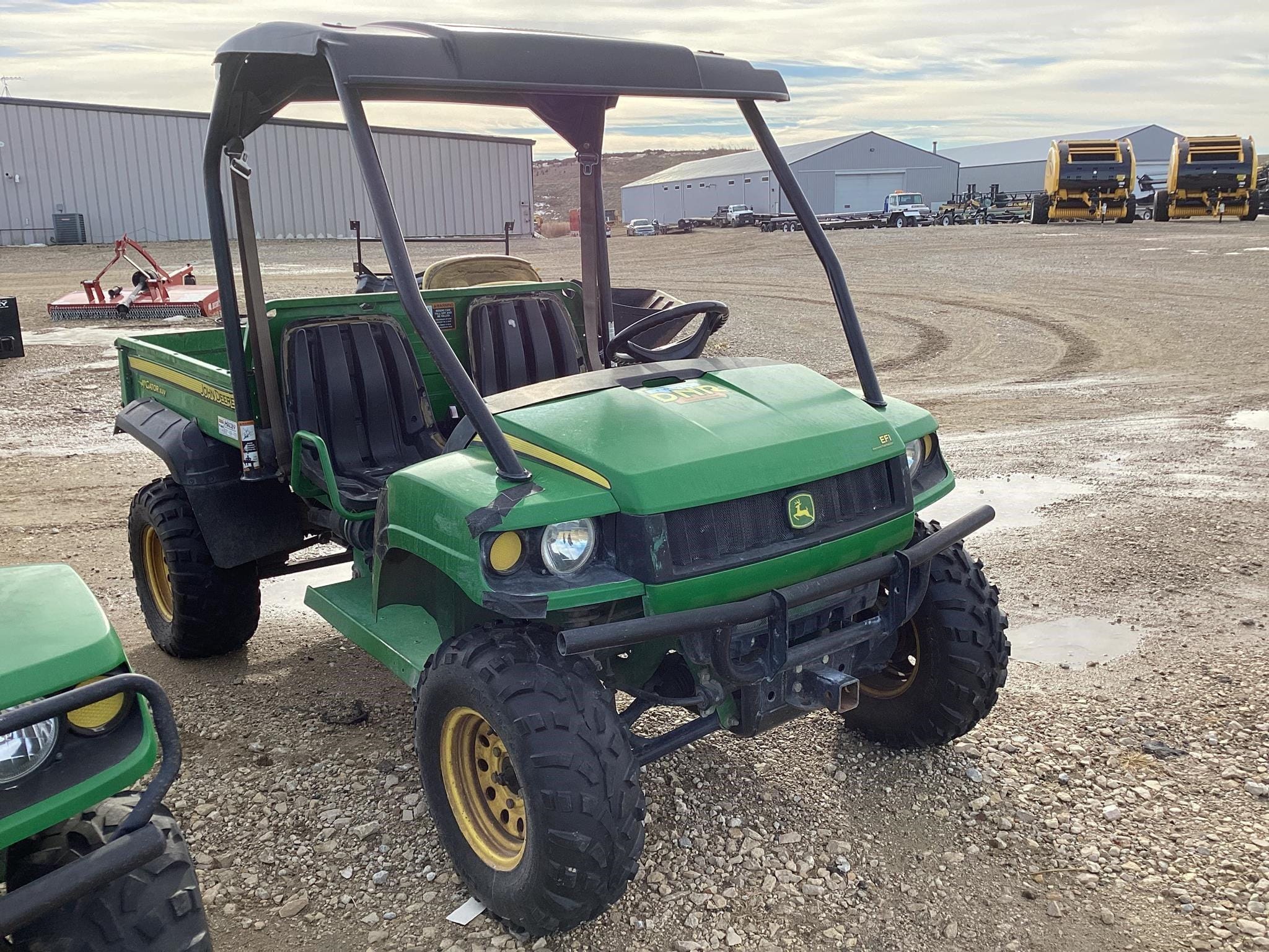 John Deere Gator XUV 620i Equipment Image0